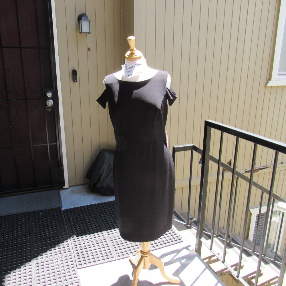 #72  NEW WOMEN'S LITTLE BLACK DRESS BY VINCE CUMATO (SIZE 12US / 16UK)